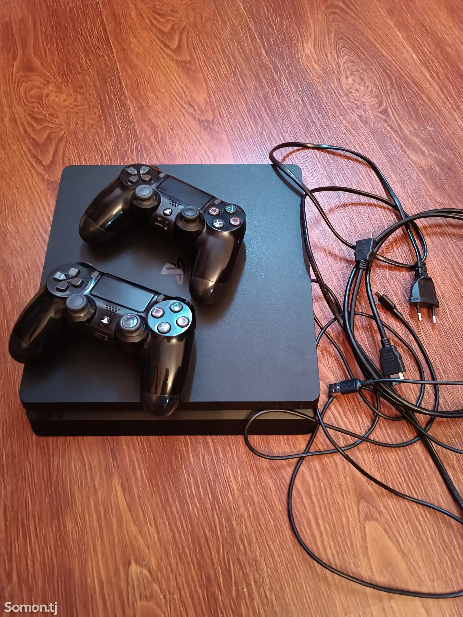 Игровая приставка Playstation 4 slim 500gb-1