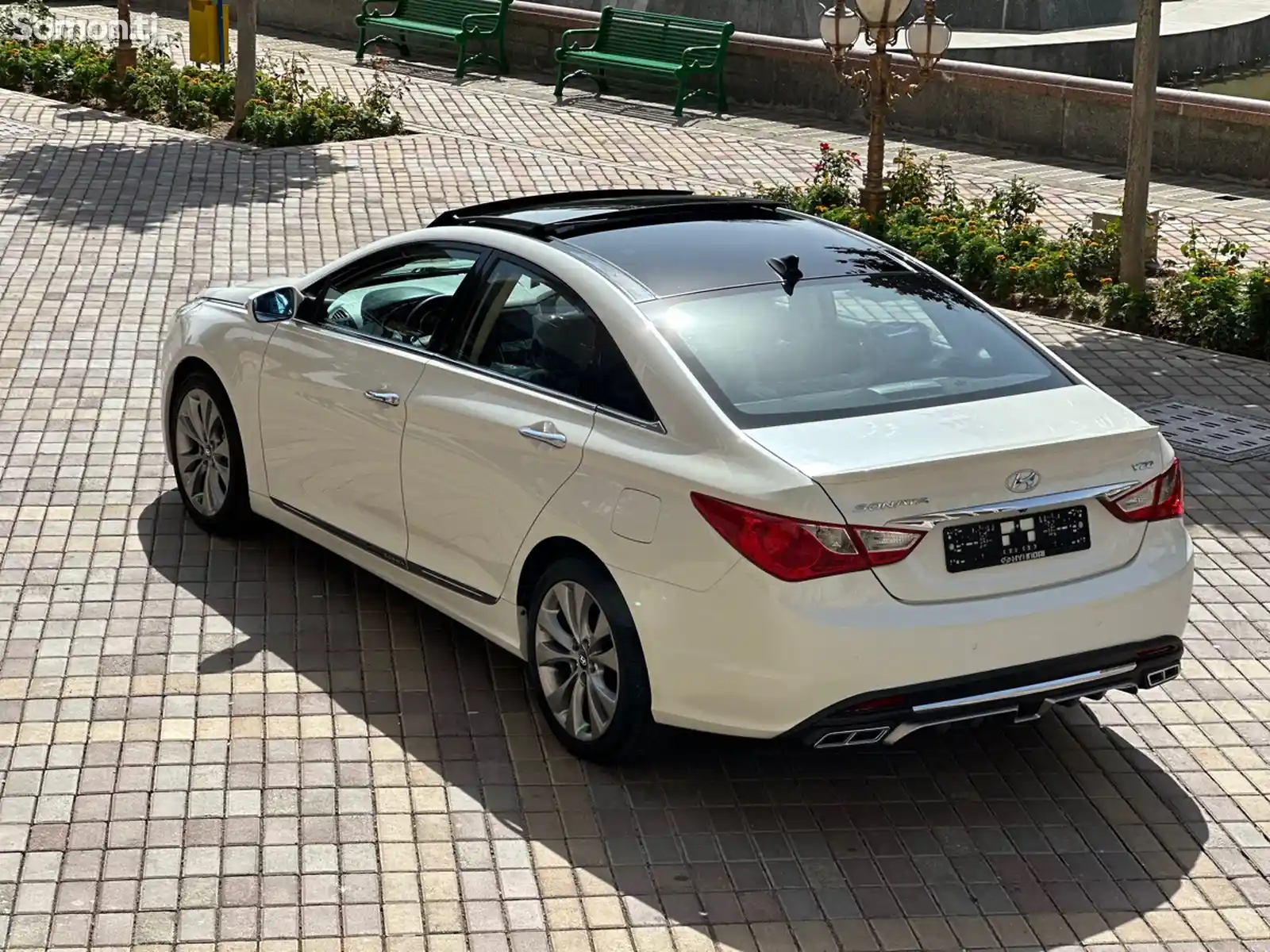 Hyundai Sonata, 2010-8