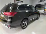 Mitsubishi Outlander, 2019-2