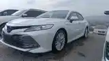 Toyota Camry, 2017-3