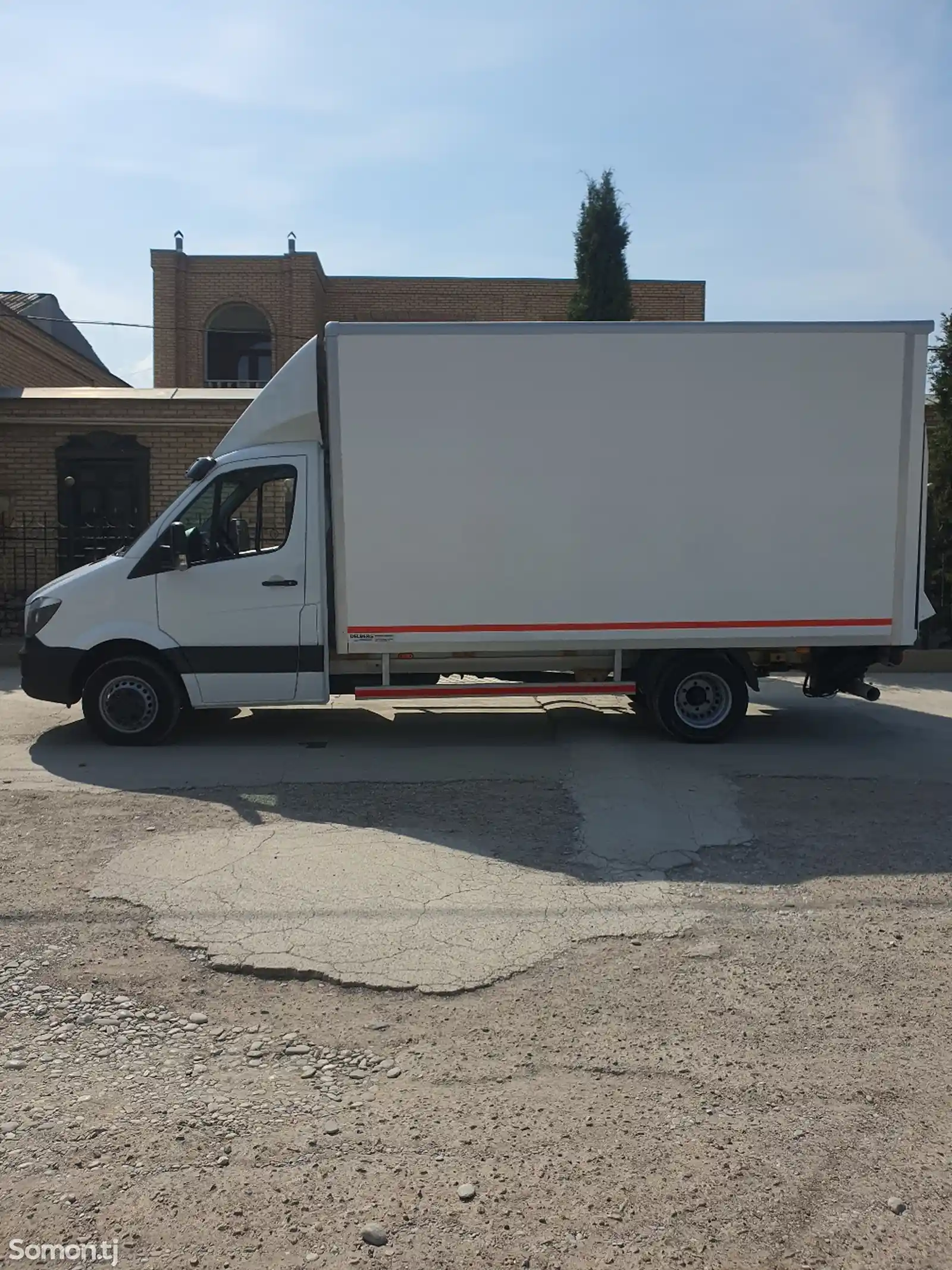 Грузовой Mercedes_benz sprinter, 2015-3