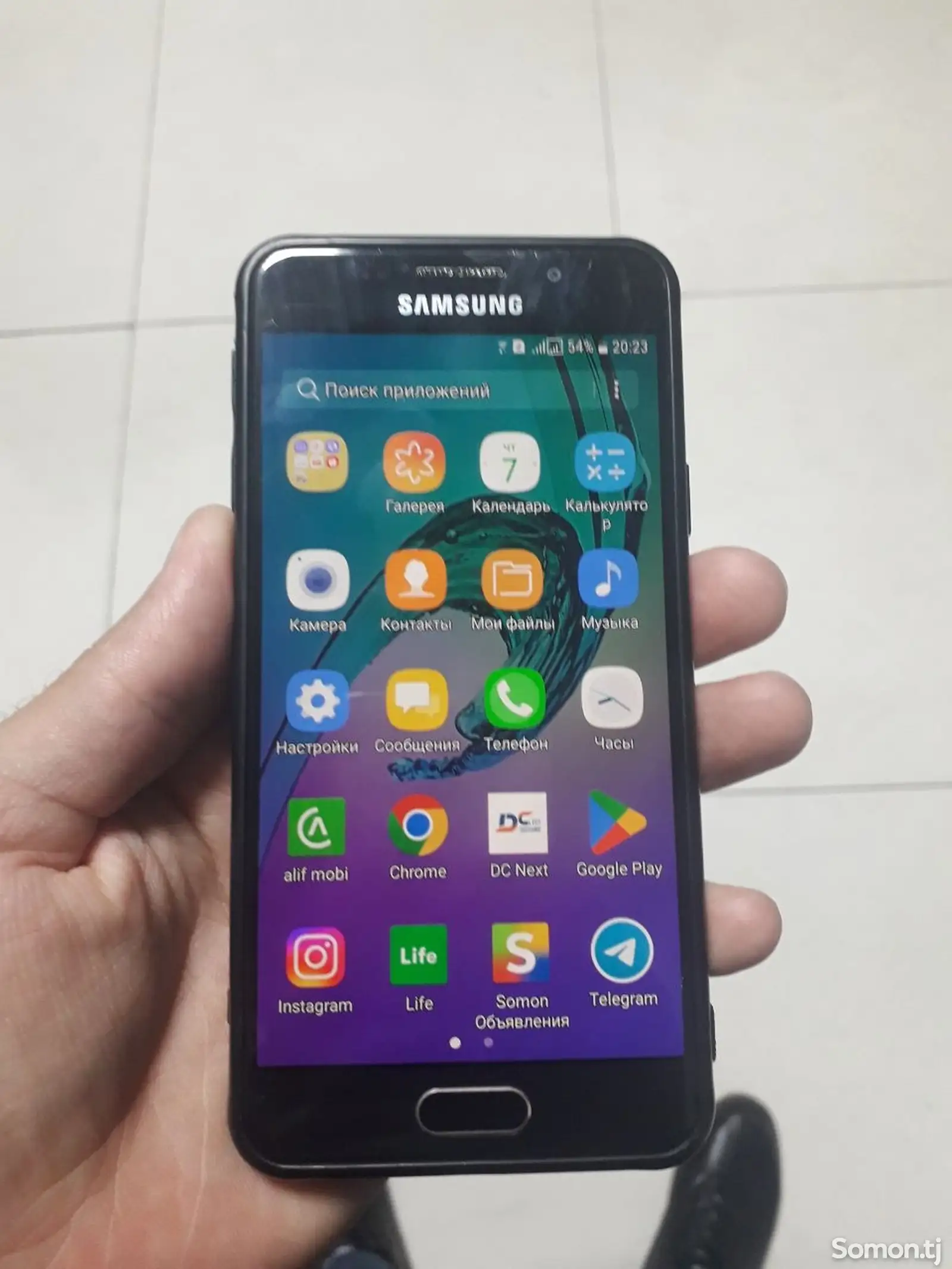 Samsung Galaxy А3, 2016-1