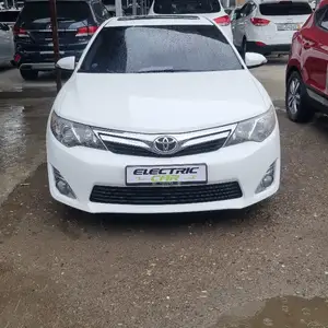 Toyota Camry, 2013