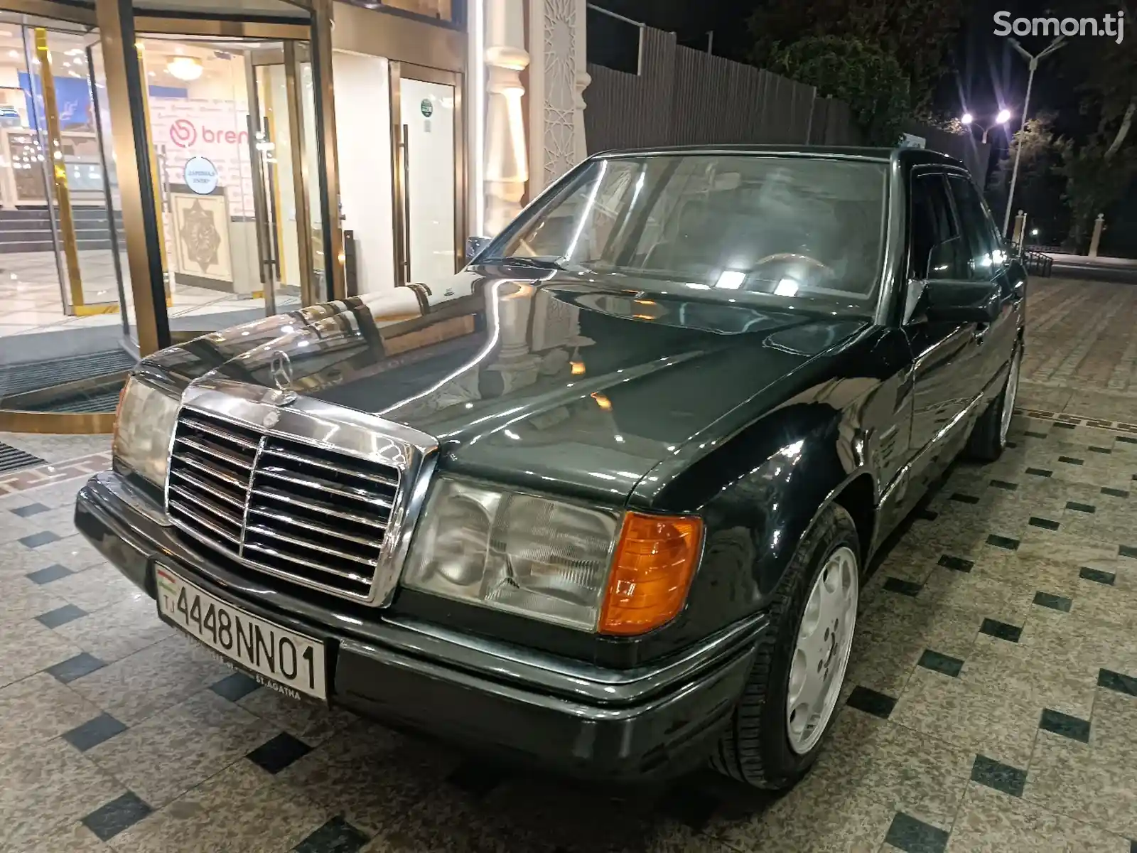 Mercedes-Benz W124, 1990-2