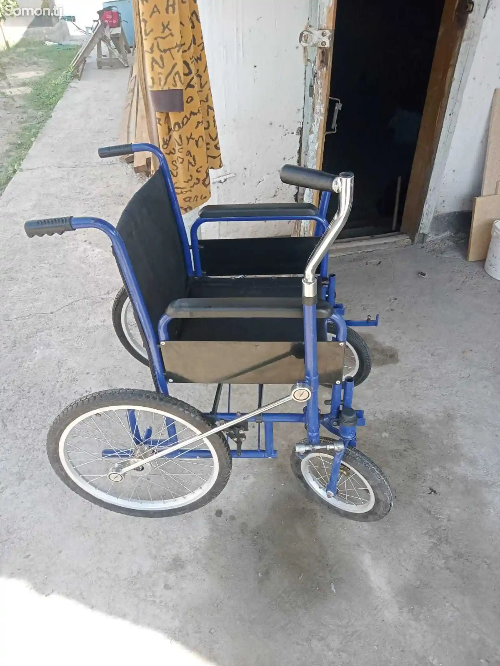 Инвалидная коляска рычажная-1
