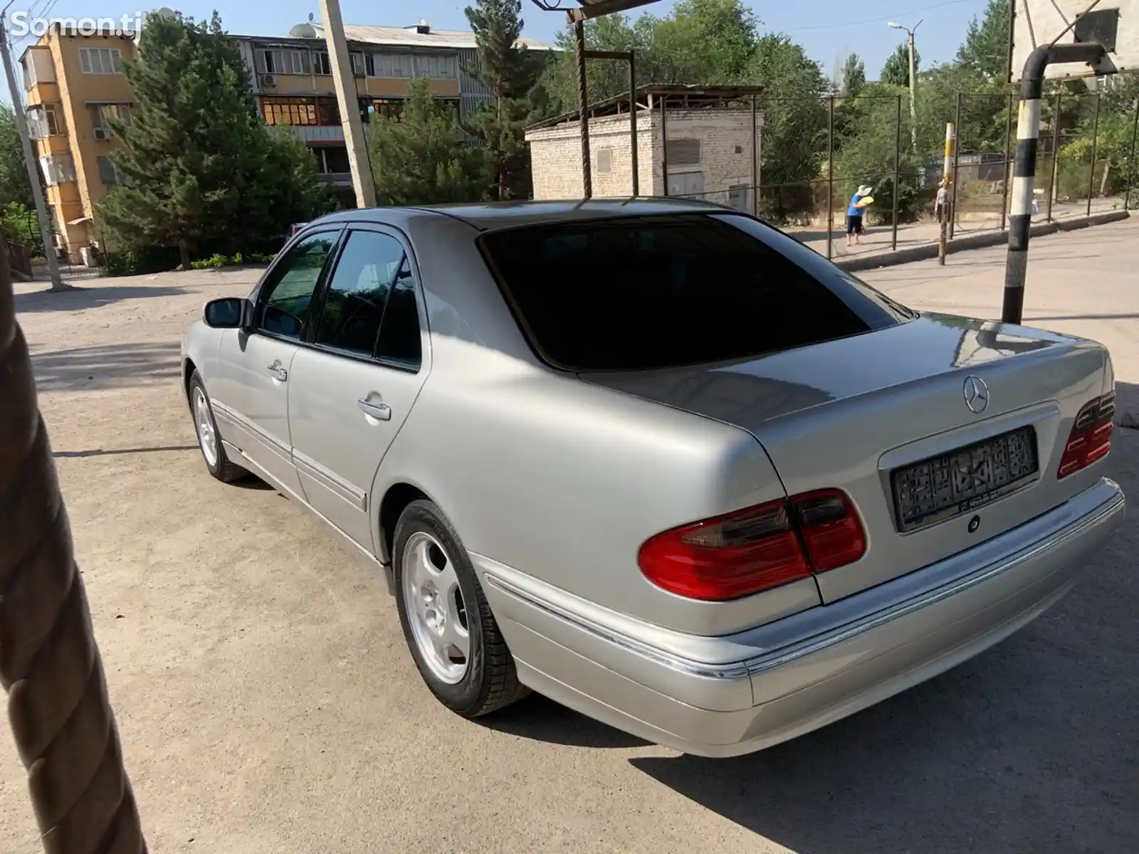 Mercedes-Benz E class, 2000-4