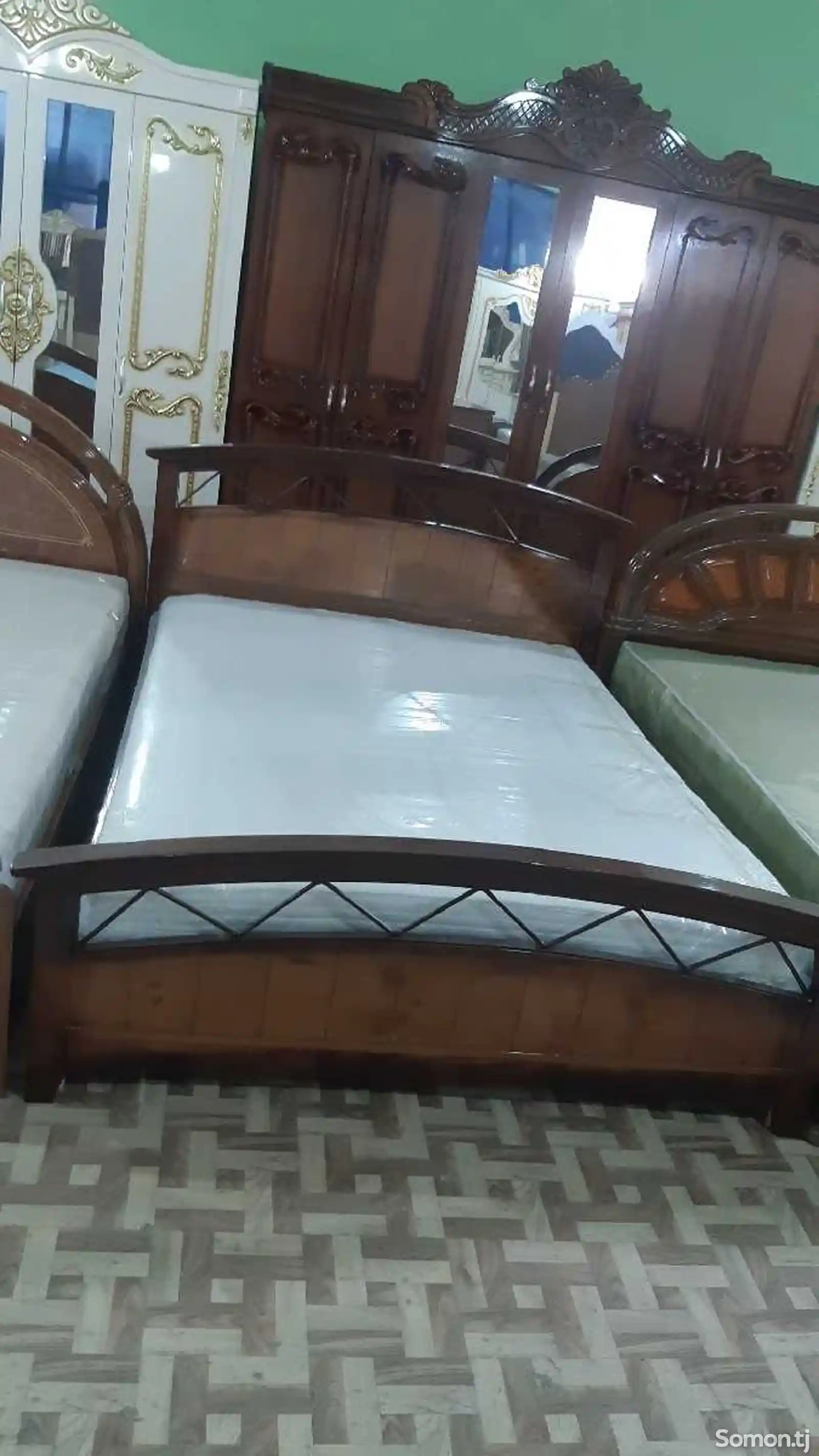 Двухспальная кровать-3