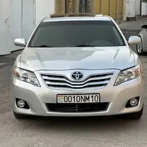 Toyota Camry, 2011