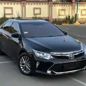 Toyota Camry, 2015