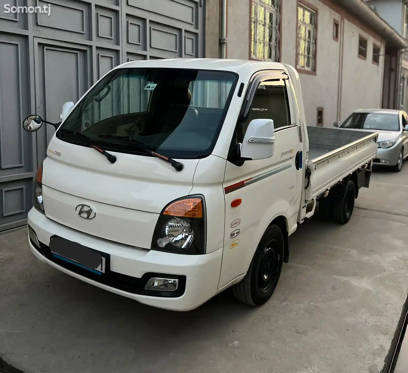 Бортовой автомобиль Hyundai Porter 2, 2016-1