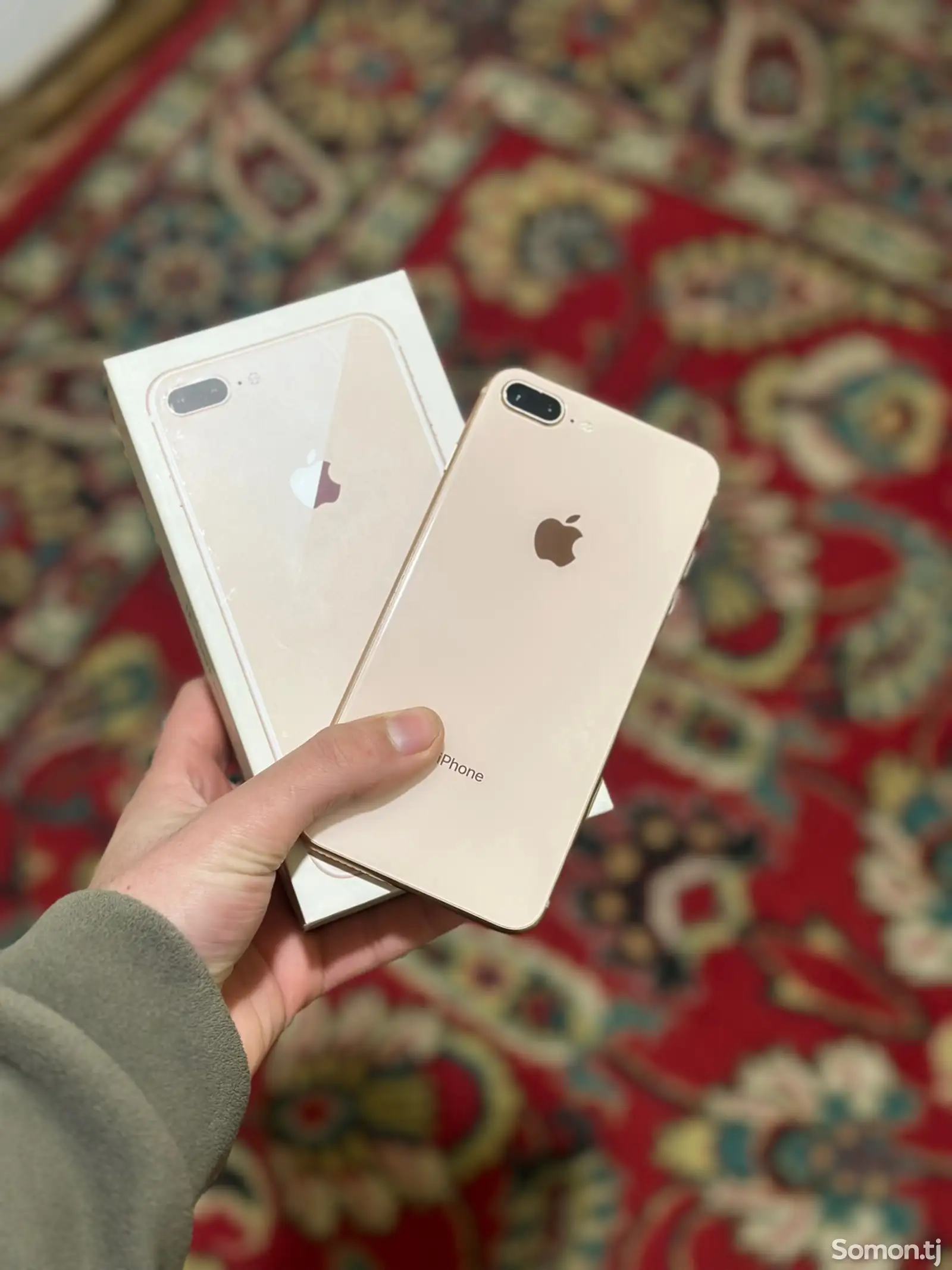 Apple iPhone 8 plus, 64 gb, Gold-1