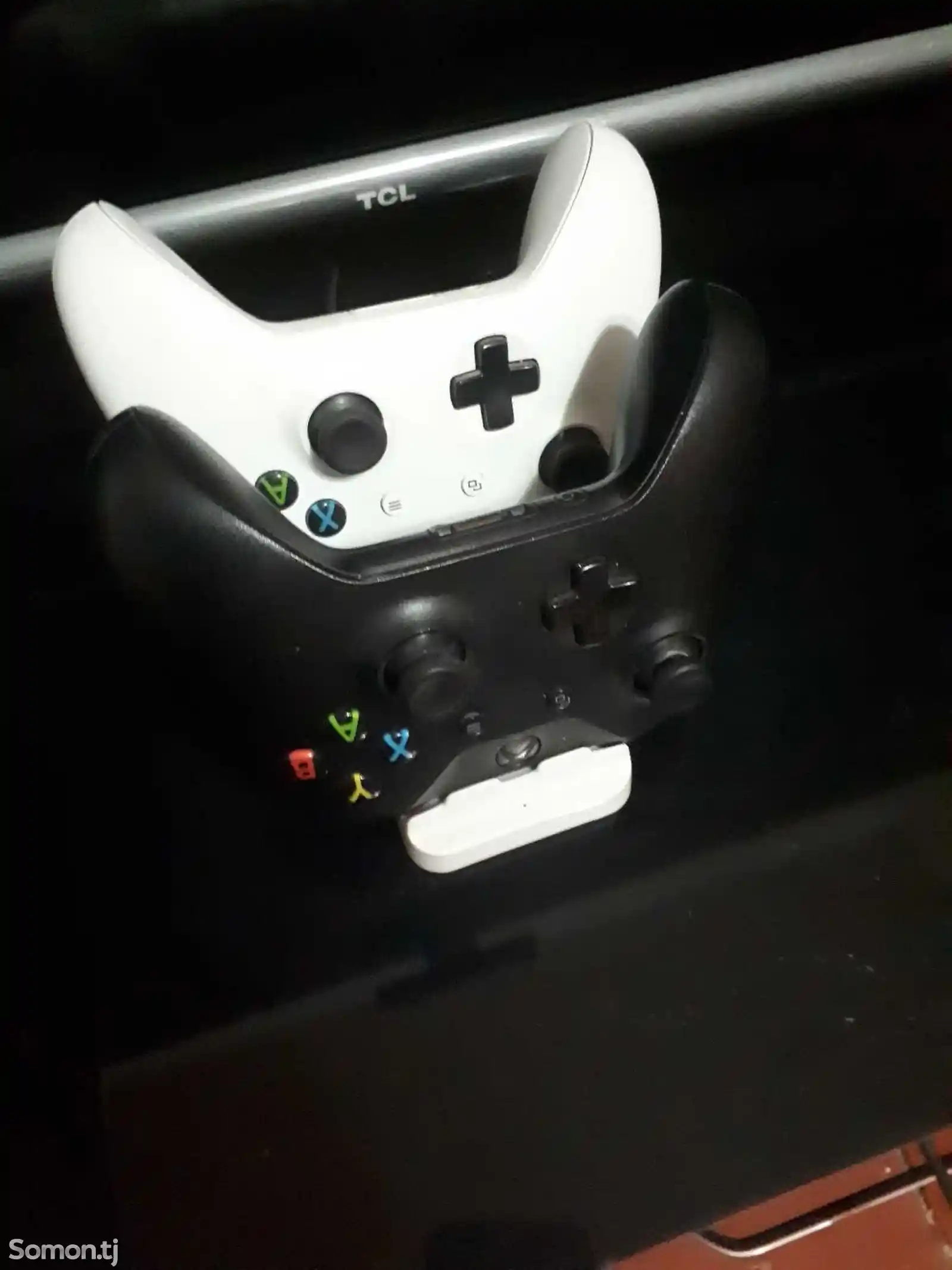 Игровая приставка Xbox One X 4K 1Tb-12
