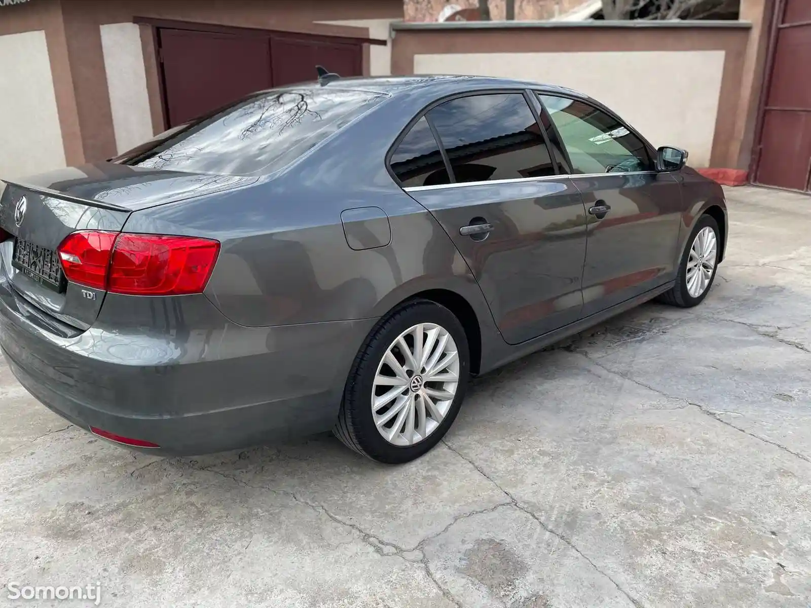 Volkswagen Jetta, 2015-5