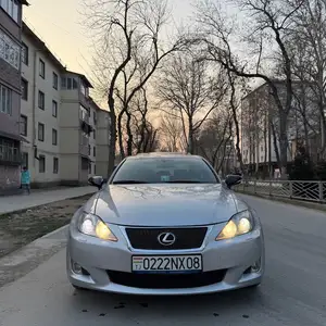 Lexus IS series, 2010