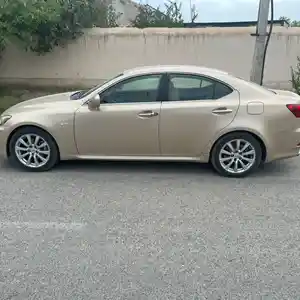 Lexus IS series, 2008