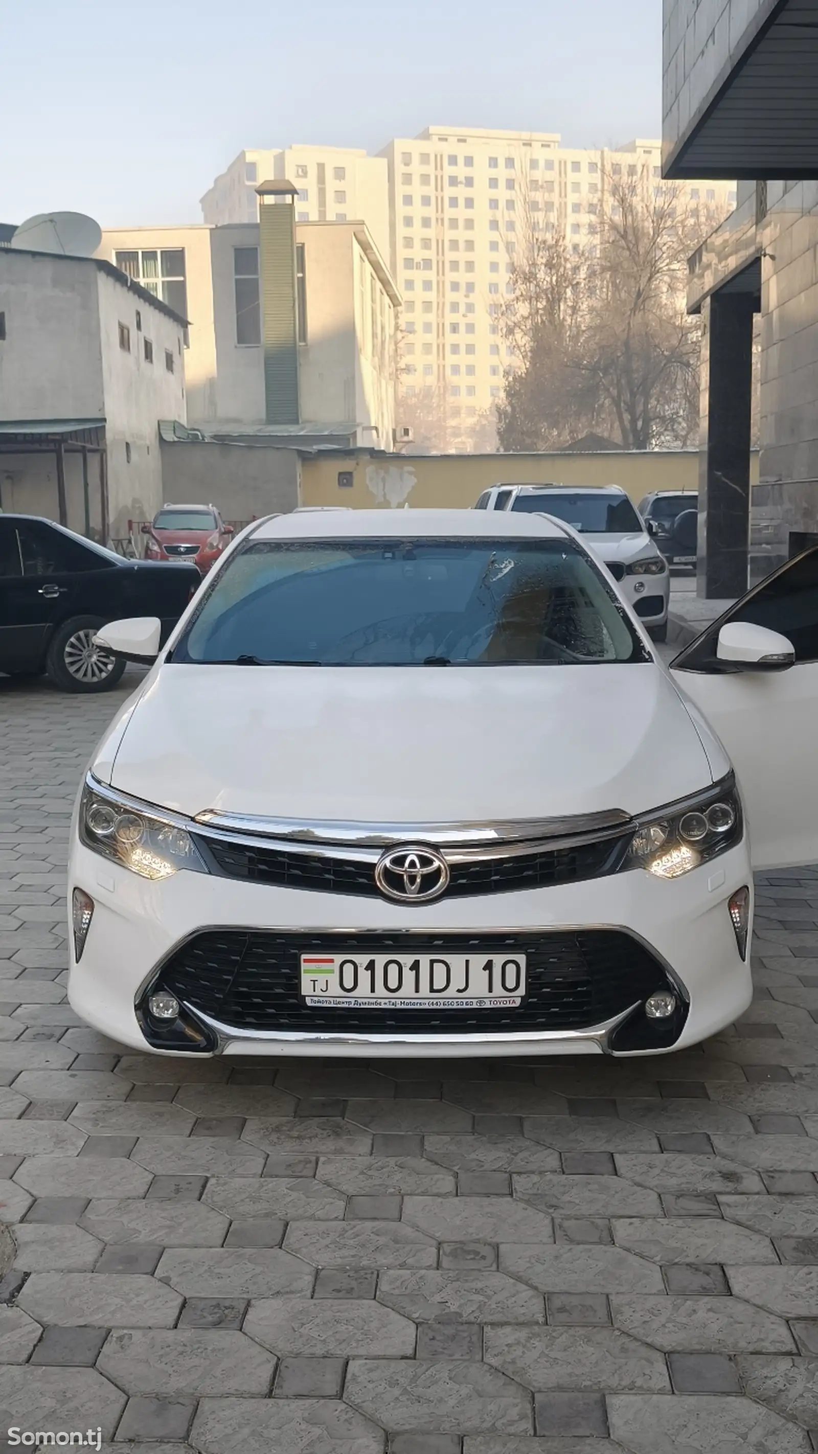 Toyota Camry, 2017-1