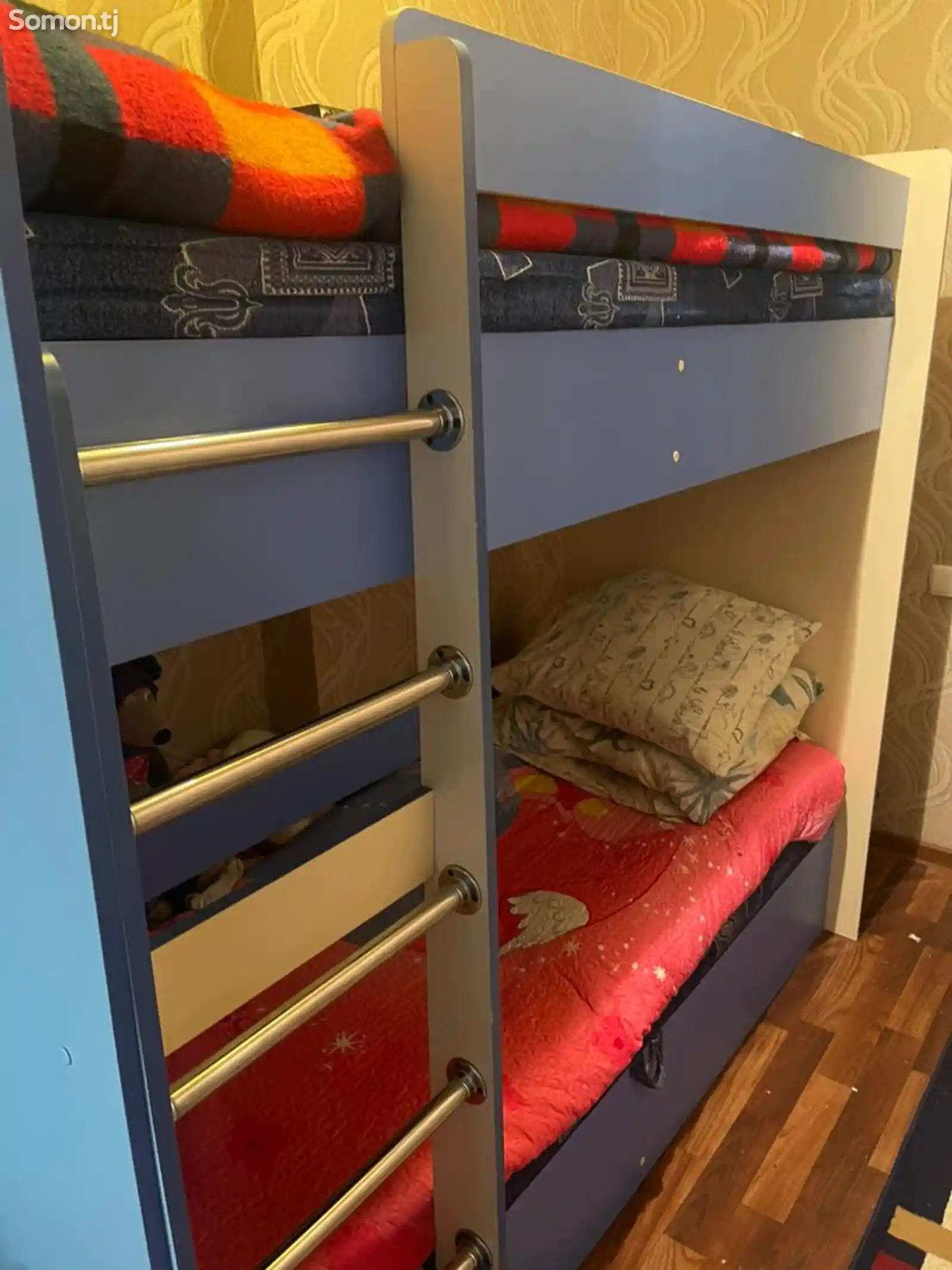 Детская кровать и шкаф купе-4