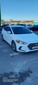 Hyundai Elantra, 2017-2