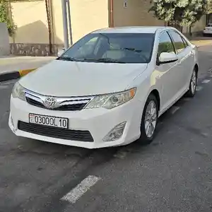 Toyota Camry, 2013