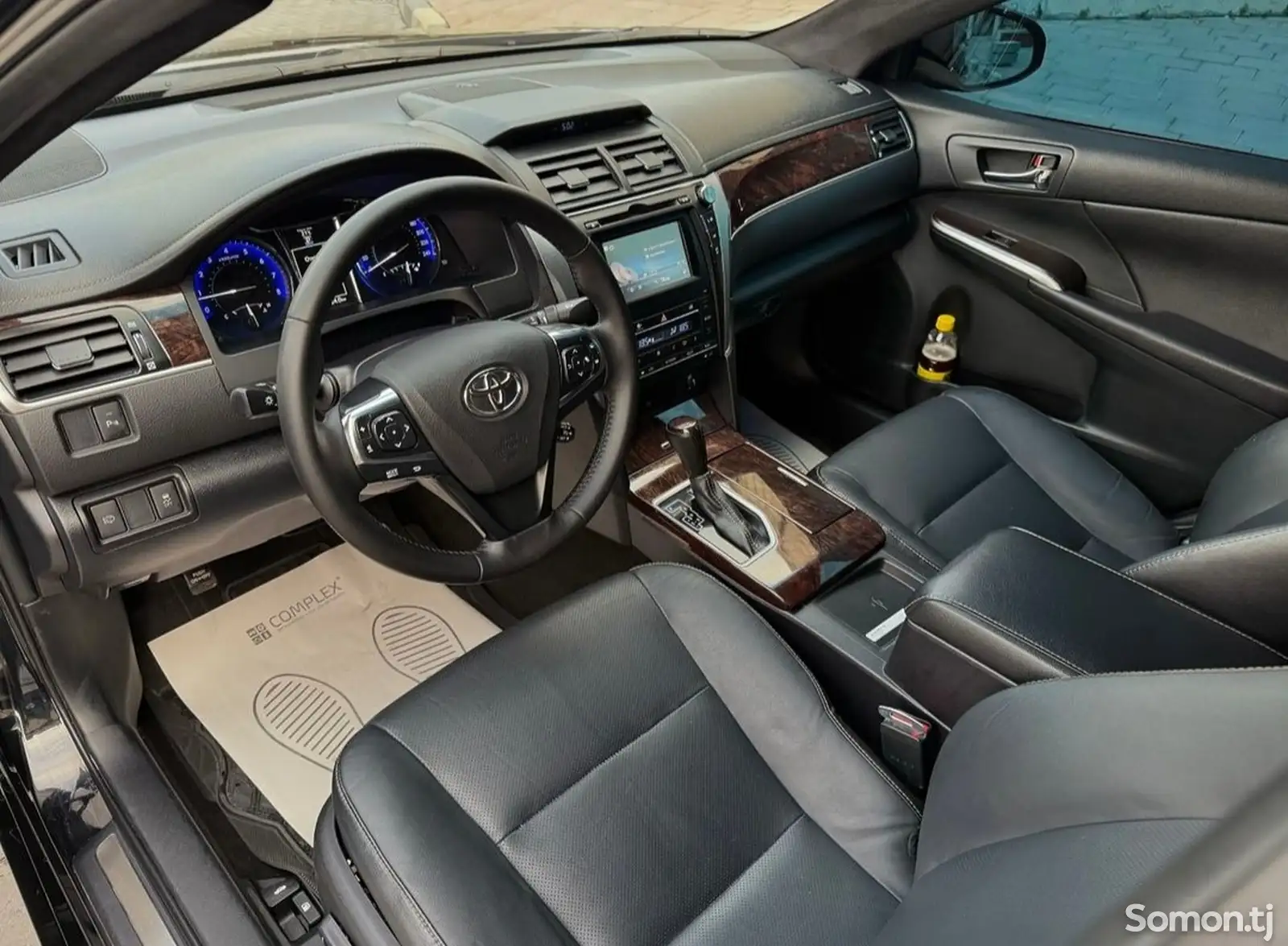 Toyota Camry, 2016-10