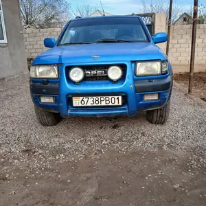 Opel Frontera, 2000