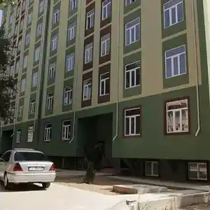 2-комн. квартира, Цокольный этаж, 62 м², 1 мкр