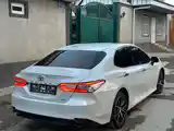 Toyota Camry, 2019-14