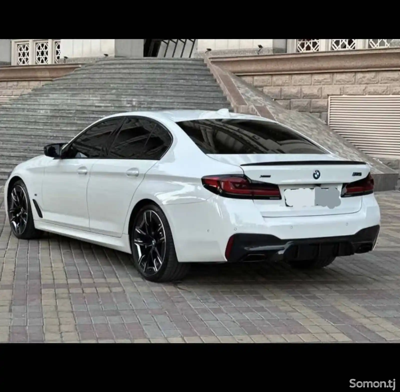 BMW M5, 2023-4