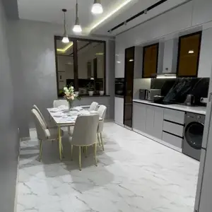 2-комн. квартира, 13 этаж, 90м², Исмоили Сомони, улица Шотемур 61