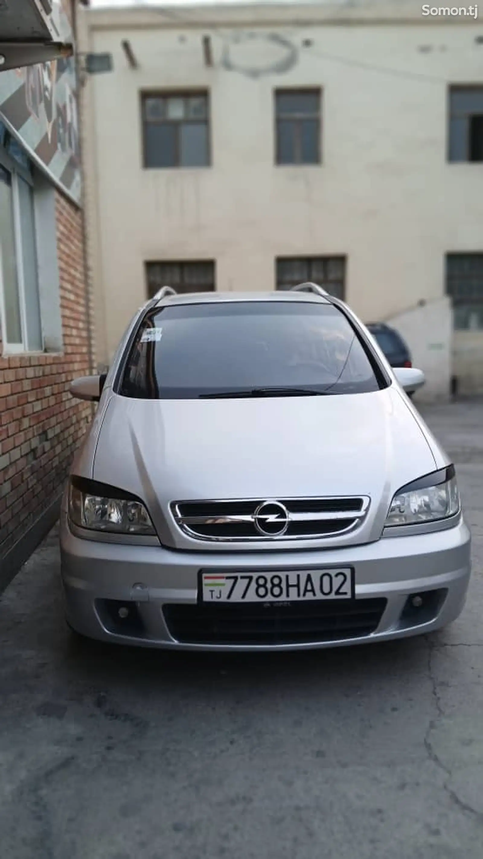 Opel Zafira, 2004-5