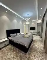 Комната в 2-комн. квартире, 4 этаж, 130м², сино-5