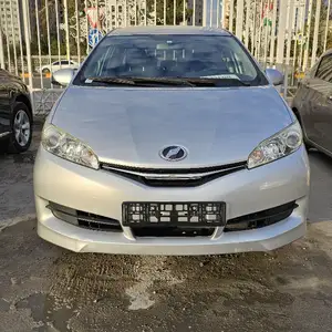 Toyota Wish, 2014