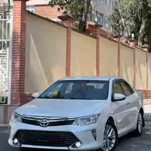 Toyota Camry, 2015