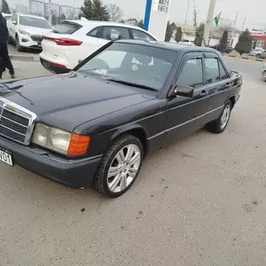 Mercedes-Benz W201, 1989