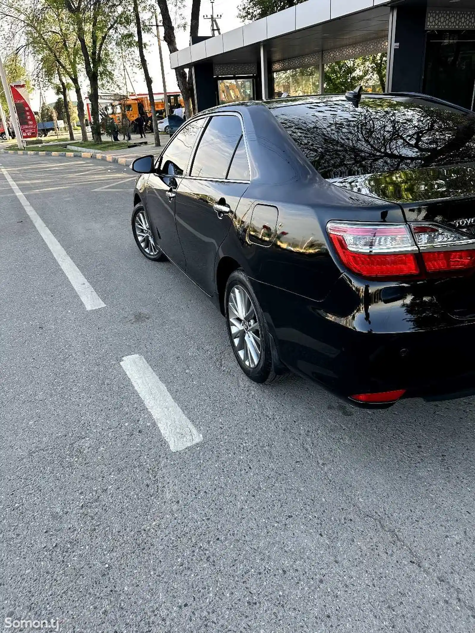 Toyota Camry, 2017-10