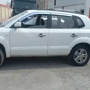 Hyundai Tucson, 2008