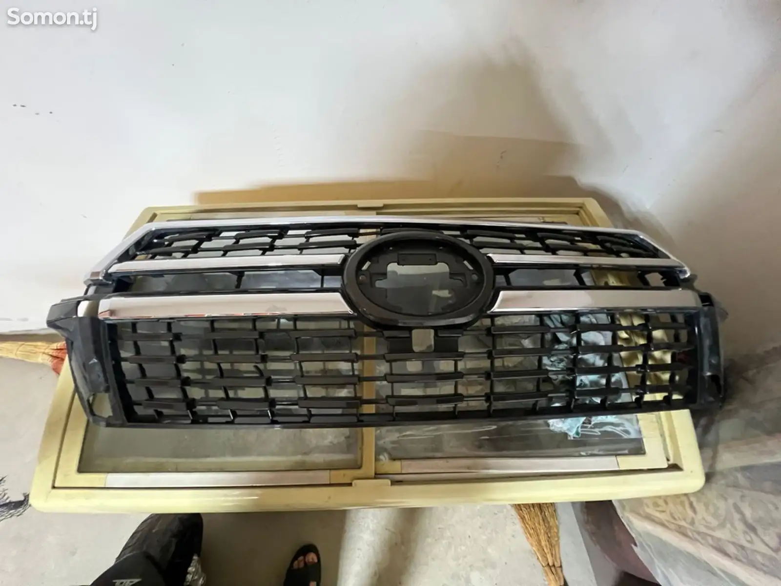 Капот от Toyota Land Cruiser 200-6