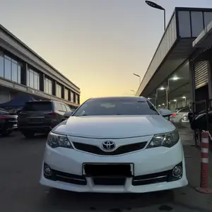 Toyota Camry, 2014