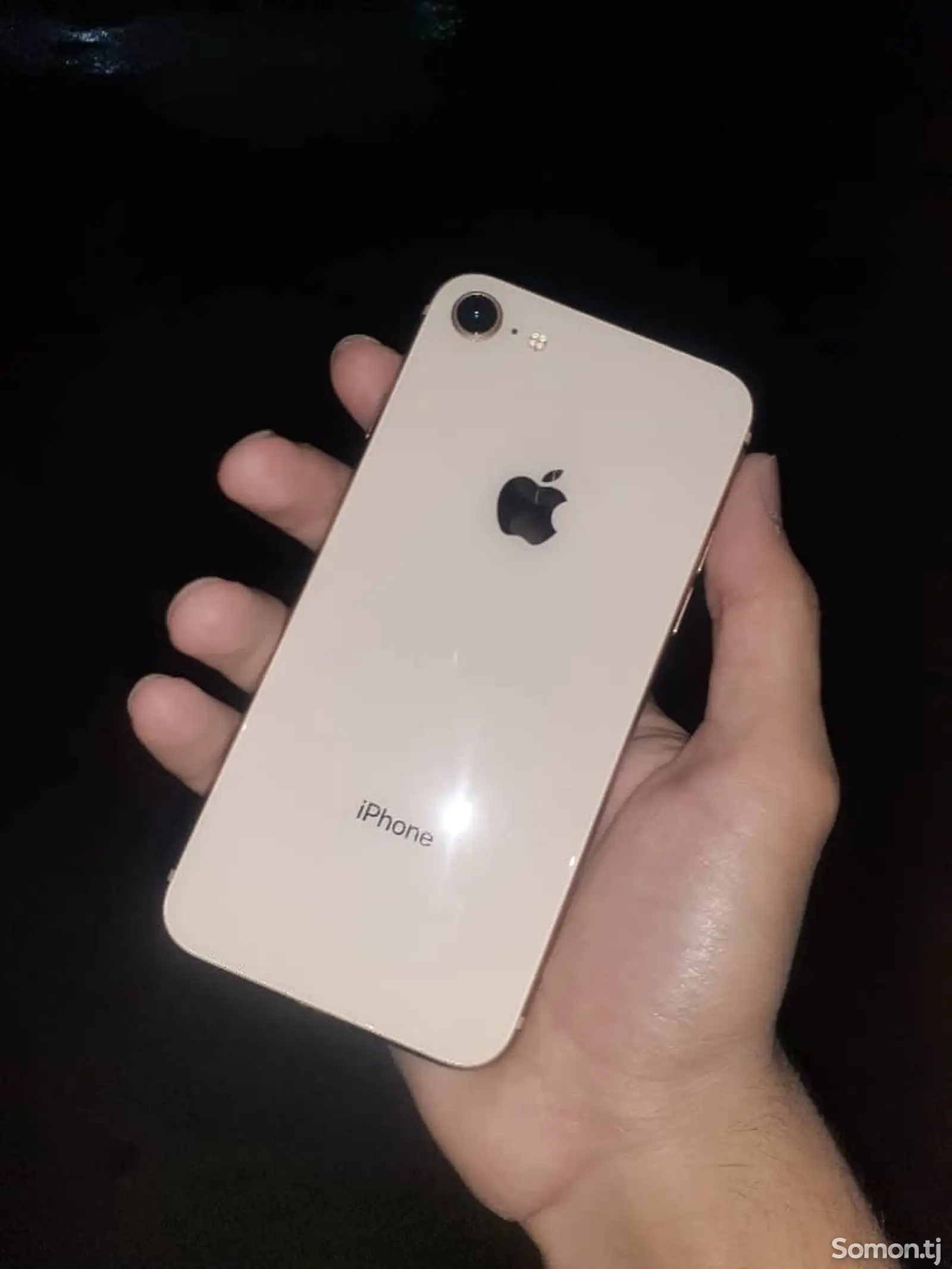 Apple iPhone 8, 64 gb, Gold-1