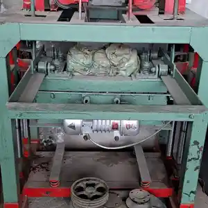 Аппарат для производства цементблоков