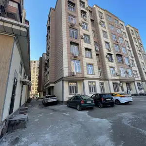 3-комн. квартира, 2 этаж, 75 м², Сино