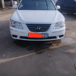 Hyundai Sonata, 2009