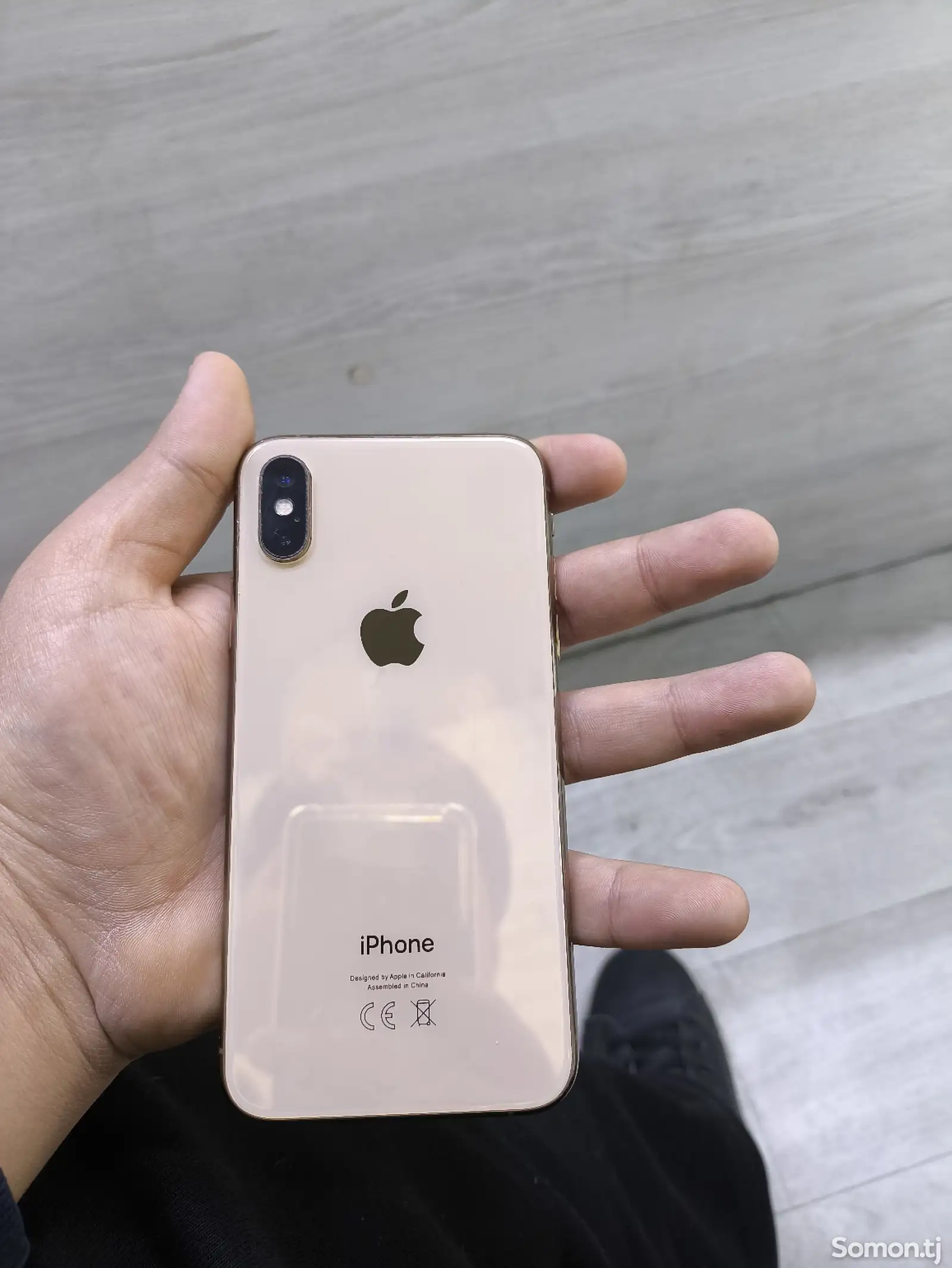 Apple iPhone Xs, 64 gb, Gold-1