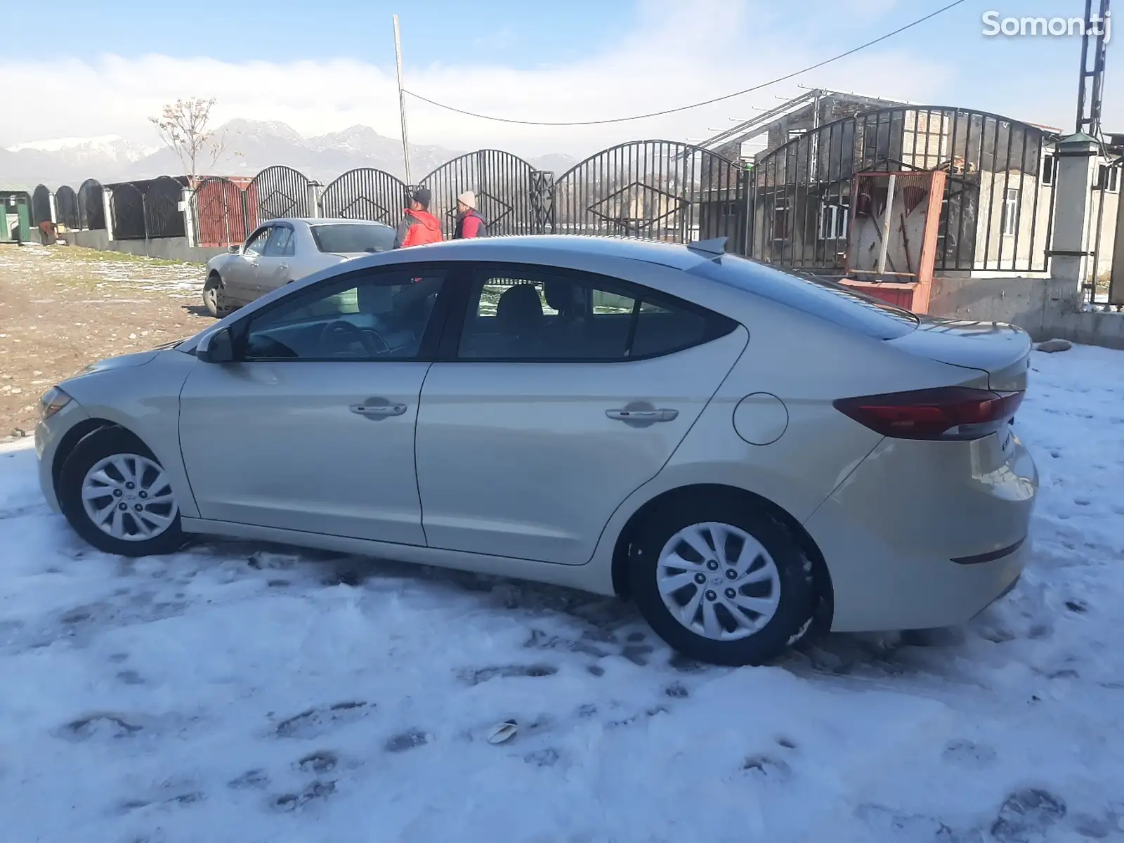 Hyundai Elantra, 2017-1