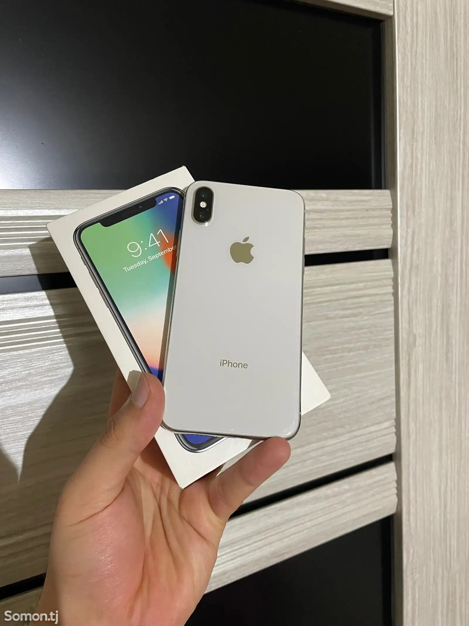 Apple iPhone X, 64 gb, Silver-1