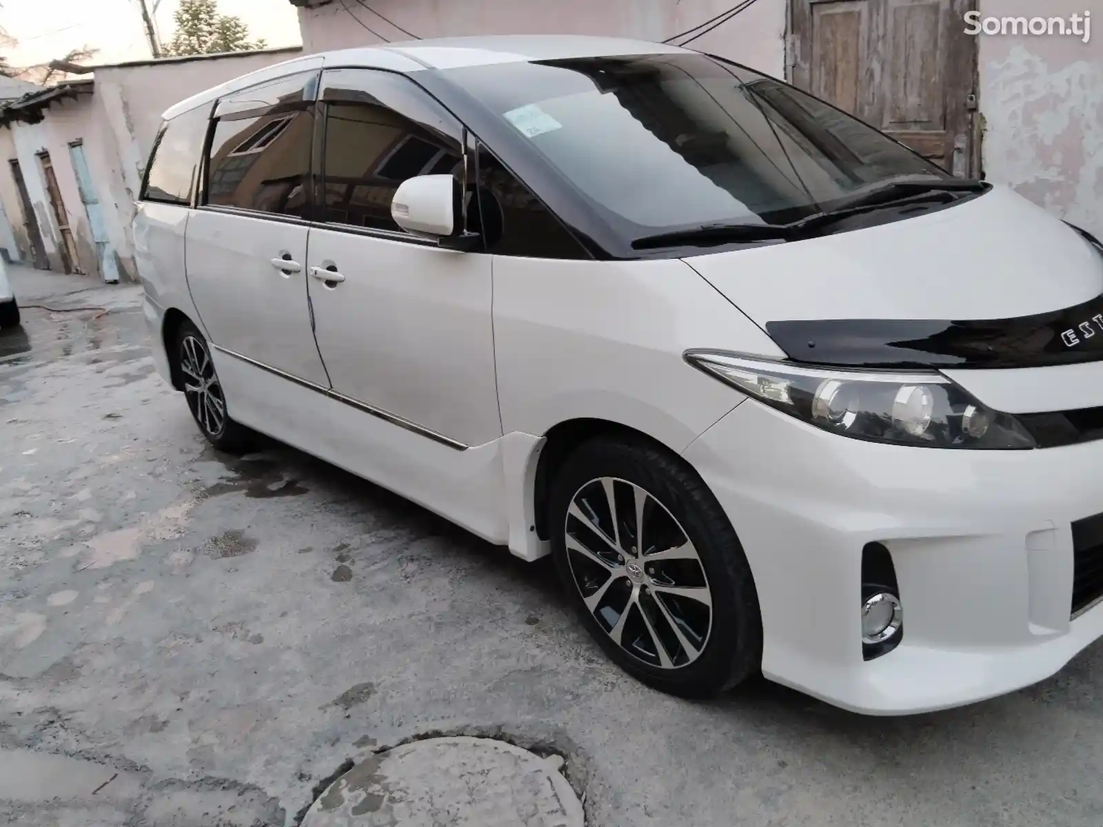 Toyota Estima, 2016-4