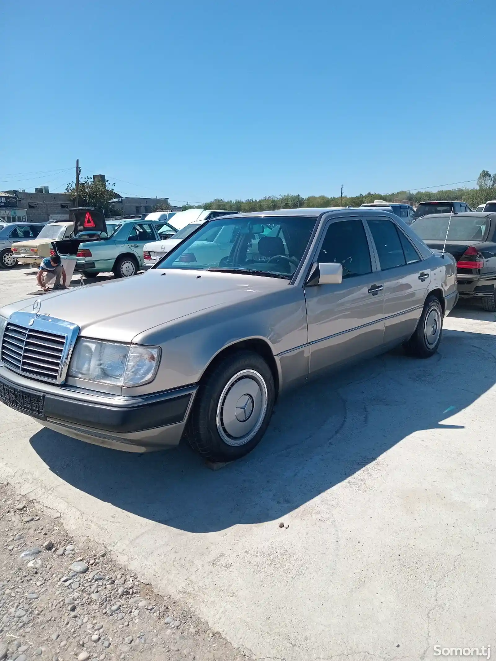 Mercedes-Benz W124, 1993-6