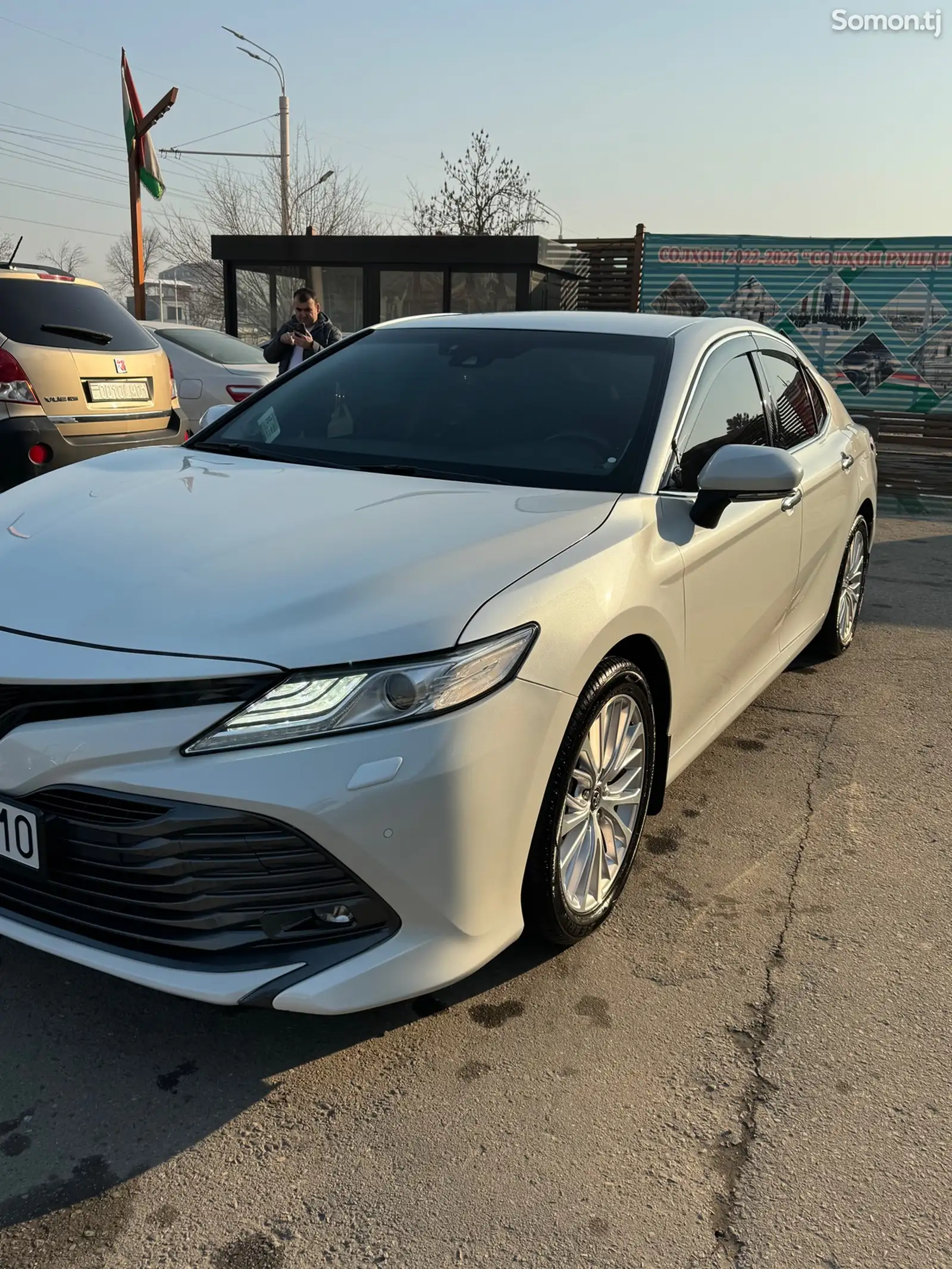 Toyota Camry, 2018-1