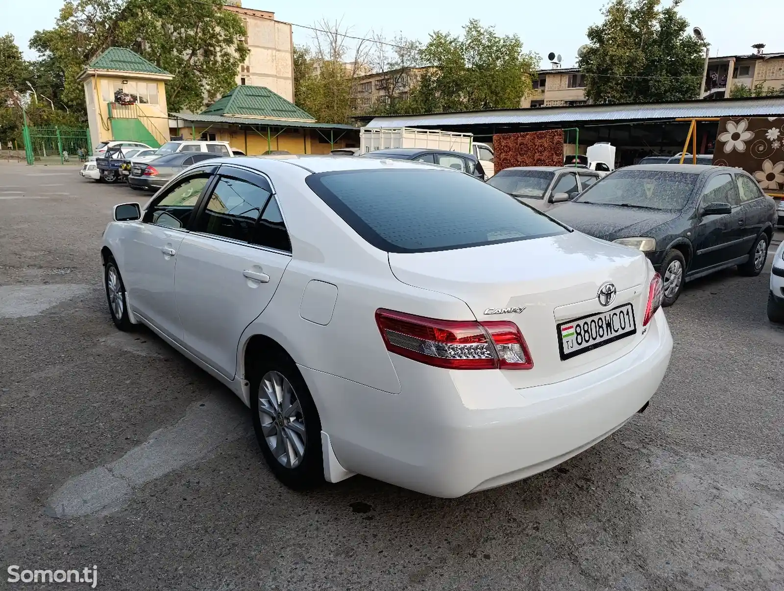 Toyota Camry, 2011-1