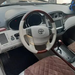 Toyota Avalon, 2011